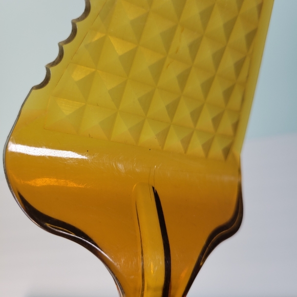 Vintage Ultratemp Amber Pie Cake Server #2119 Serrated Robinson Knife Co USA - Picture 4 of 8